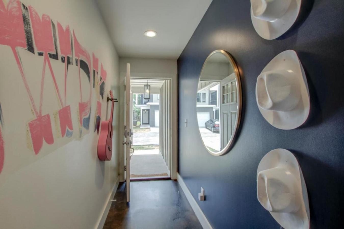 Howdy House New And Trendy With Rooftop Deck Nashville Exterior foto